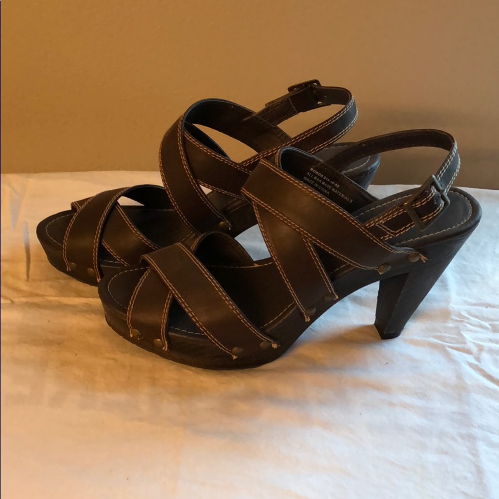 Brown UnionBay heels